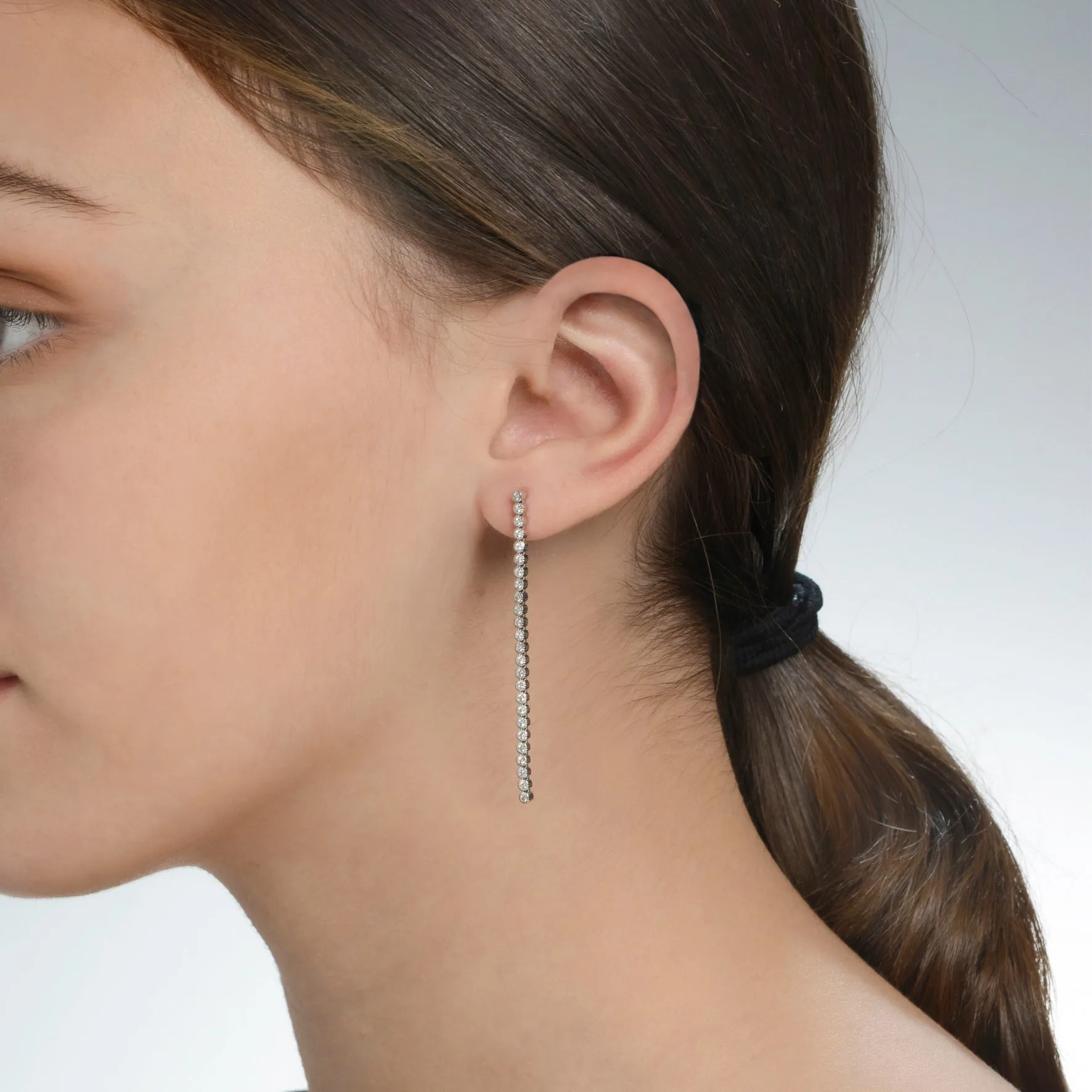 14K White Gold Flexible Stick Earring