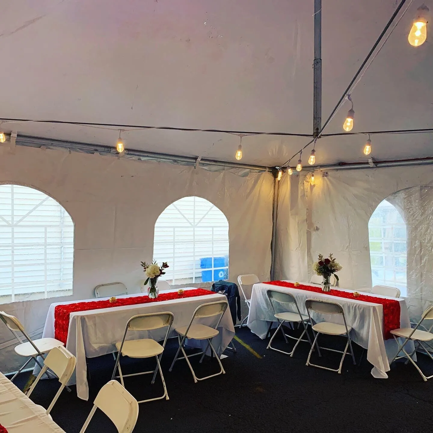 20 x 20 Stay Warm Party Rental Package