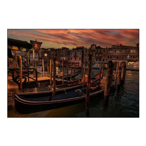 A Cozy Night in Venice