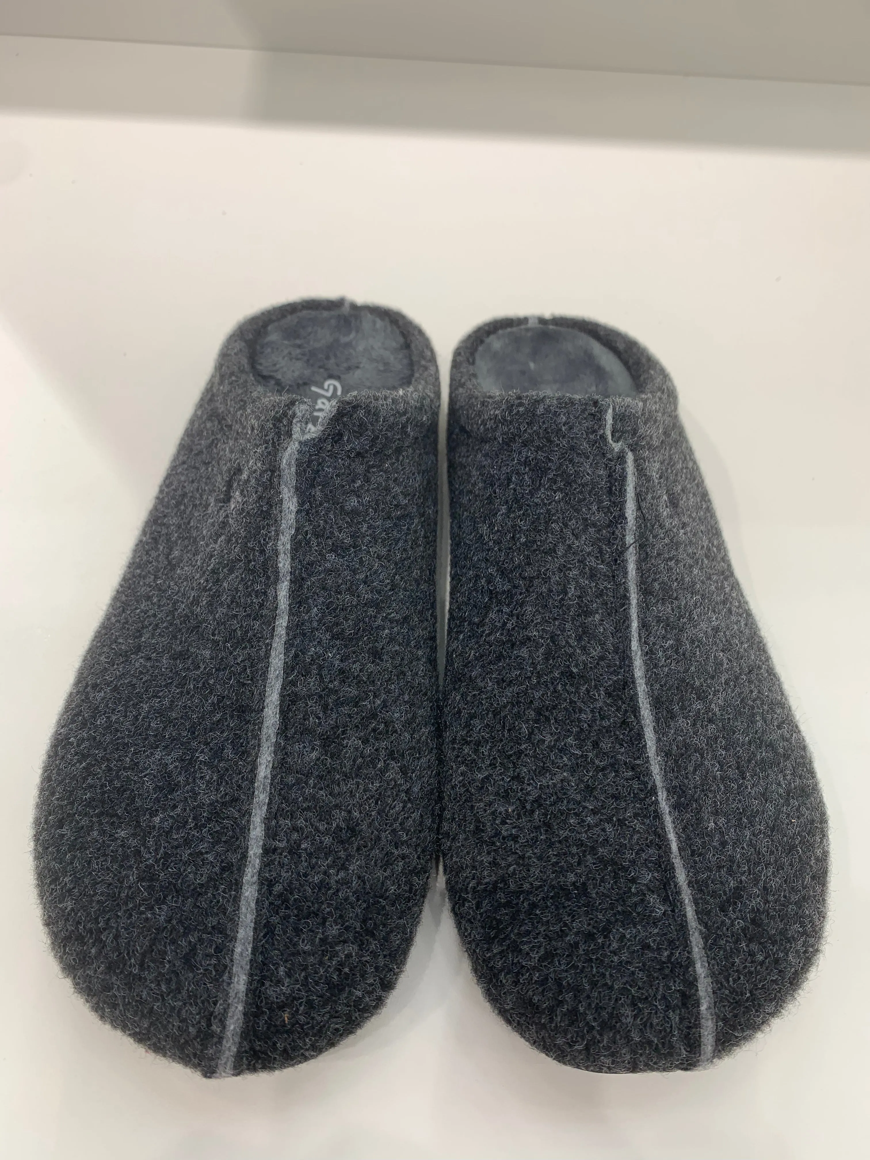 ARCTIC EASE DARK GREY