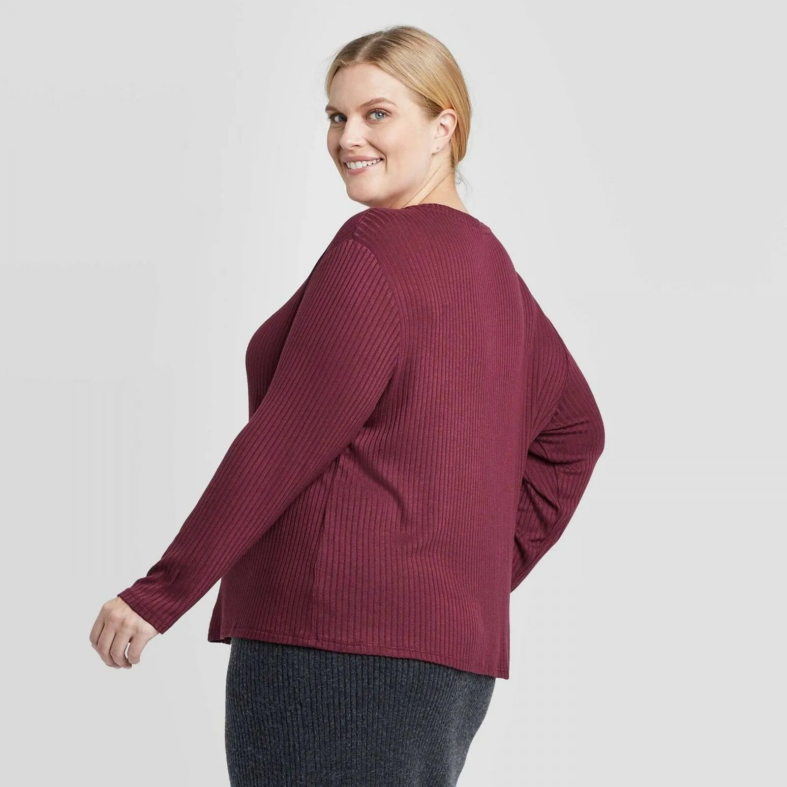 Ava & Viv Women's Plus Size Long Sleeve V-Neck Ribbed Button Front Cardigan