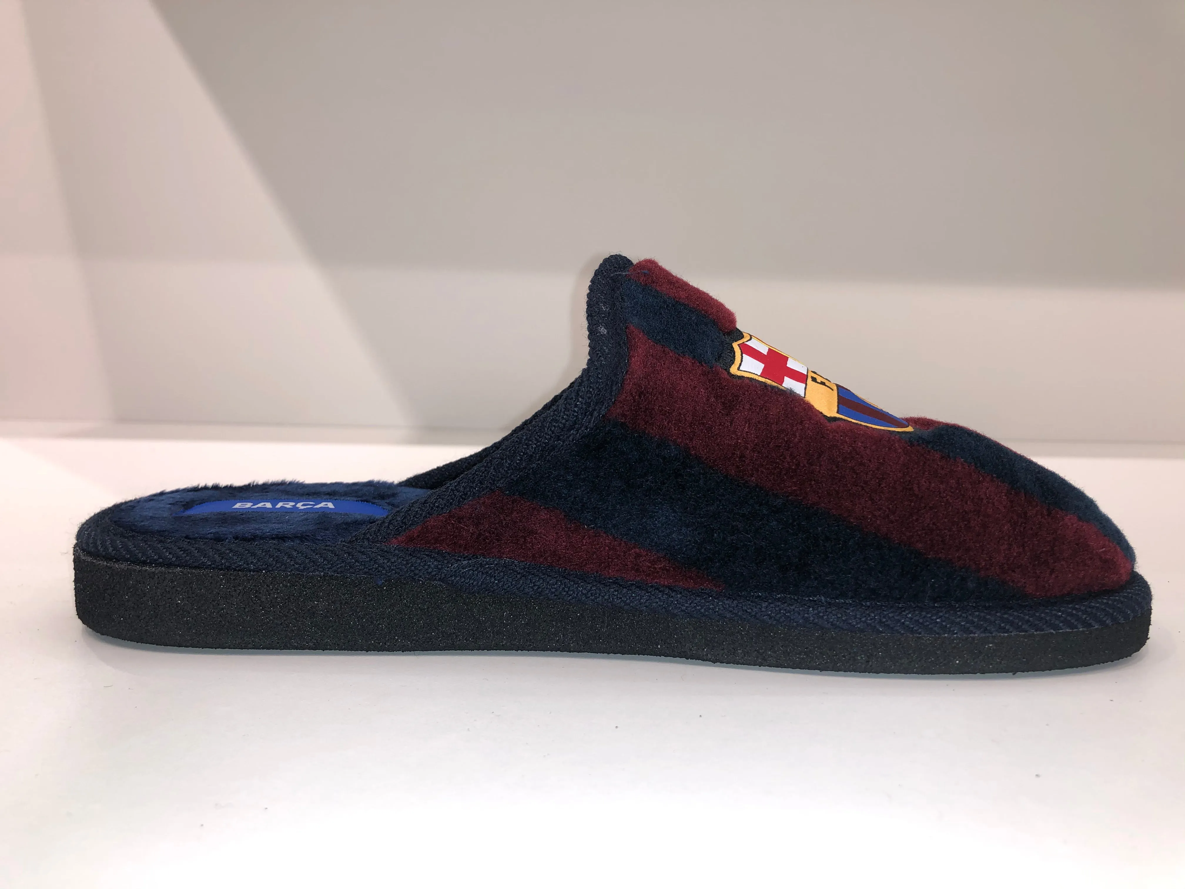BARCELONA MAROON