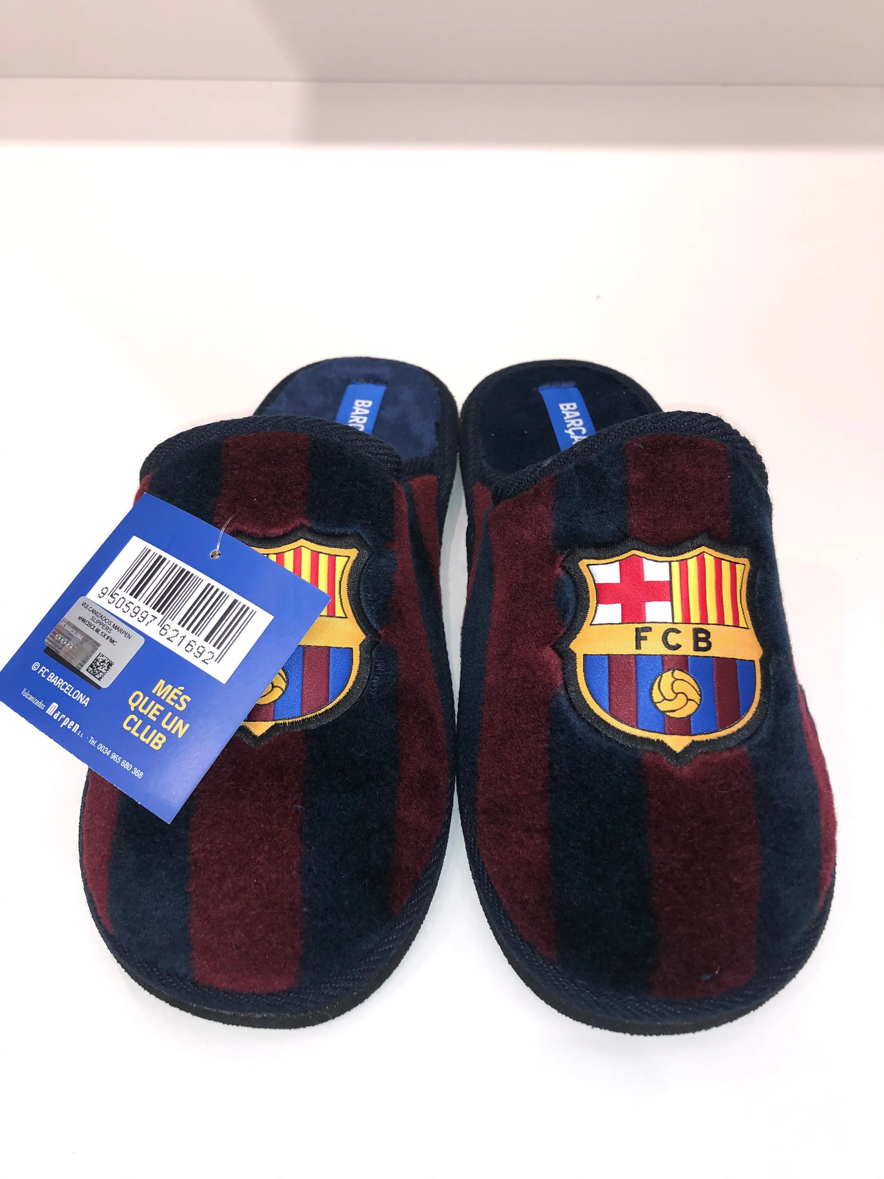 BARCELONA MAROON