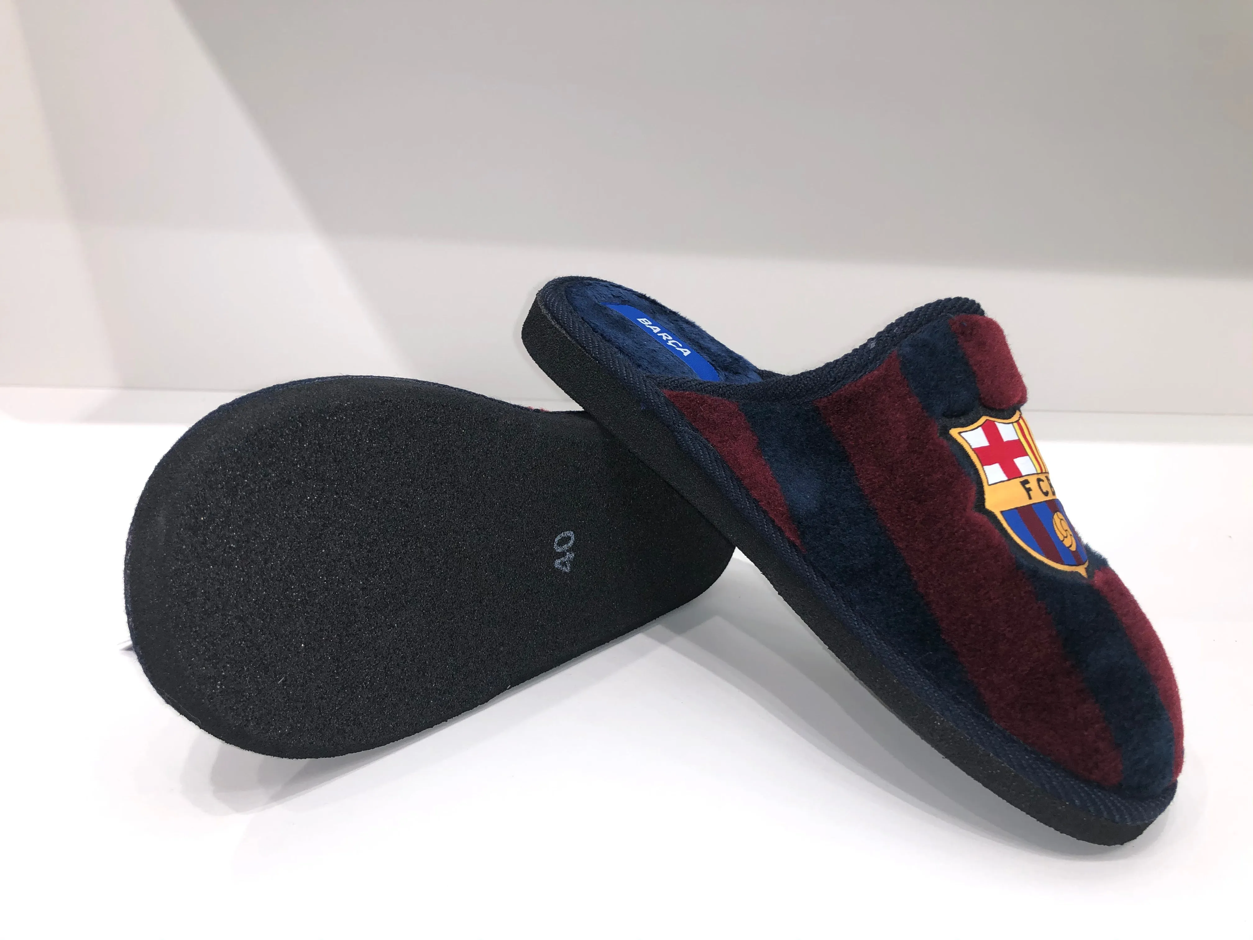 BARCELONA MAROON