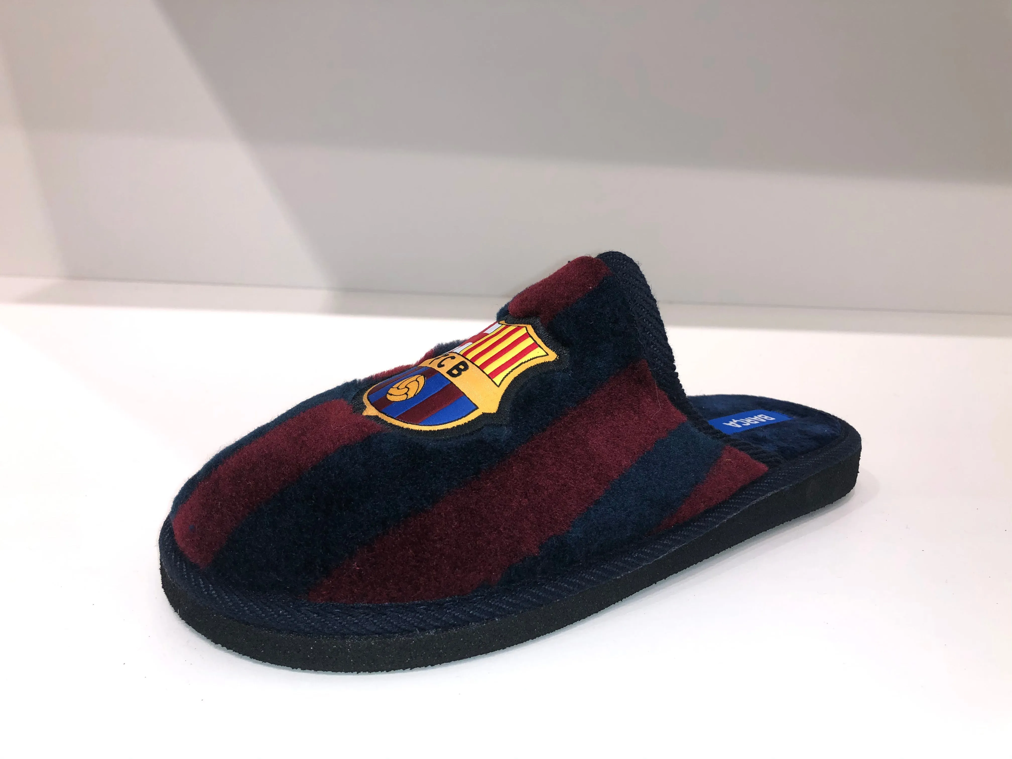 BARCELONA MAROON