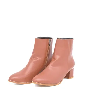 Belle & Lucy Chic Brown Ankle Boots