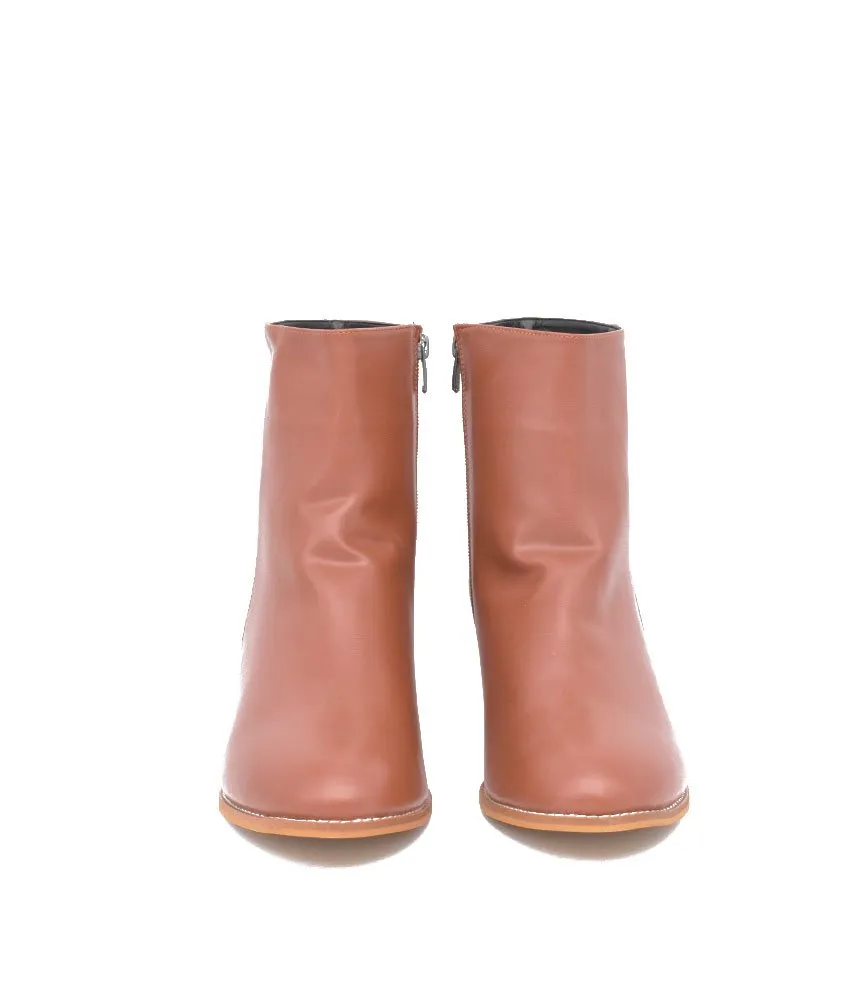 Belle & Lucy Chic Brown Ankle Boots