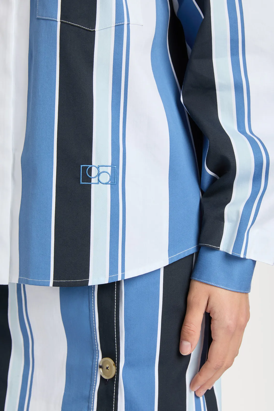 CHIC ROME-INSPIRED BLUE STRIPED SHIRT