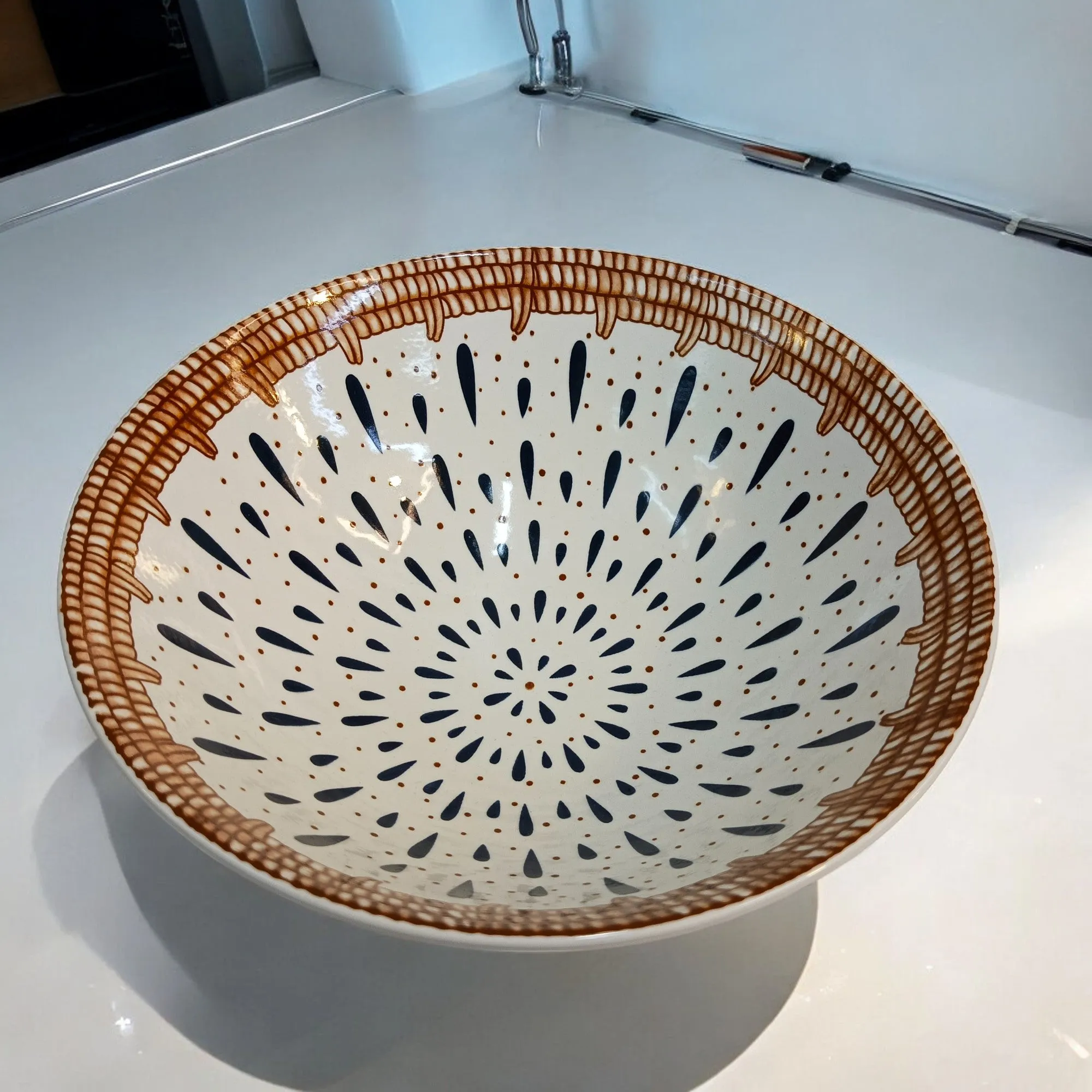 Chic Splatter Serving Bowl (8 Inches)