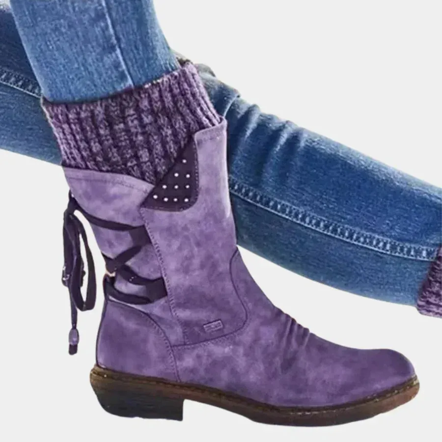 Chic women's snow boots for fashion-conscious women