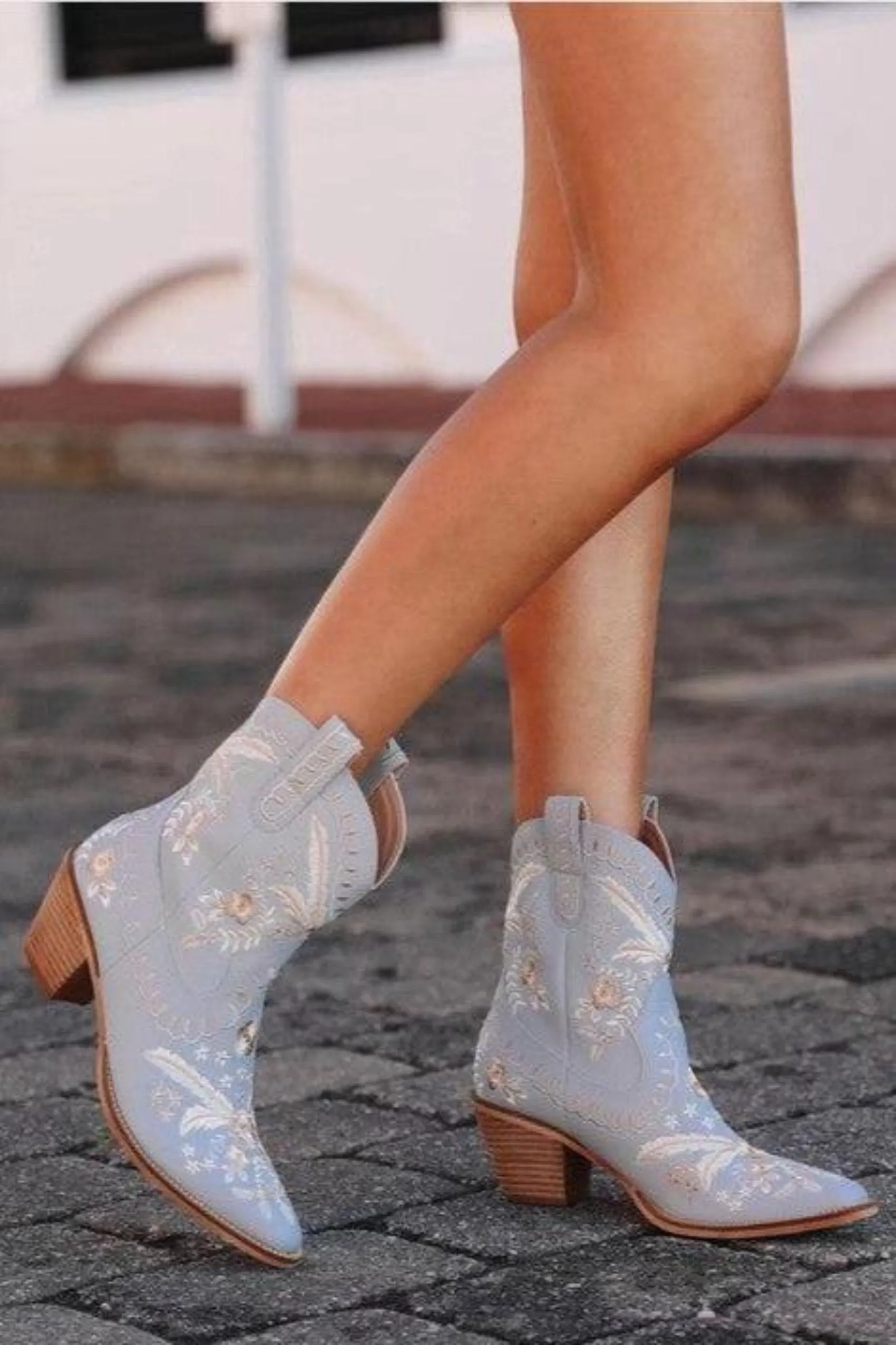 Corral Embroidered Western Cowboy Booties - Sandstone