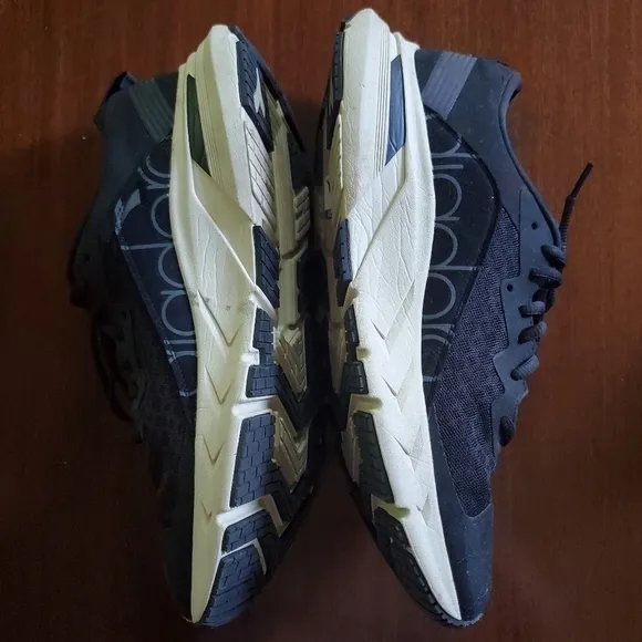 Diadora Blushield Mythos Volo HIPRunning Sneakers