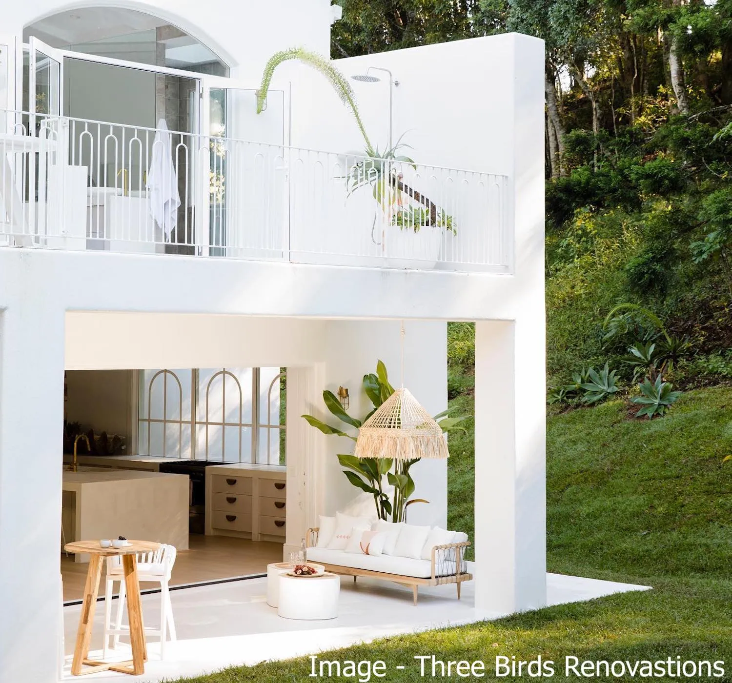 Dulux Casper White Quarter