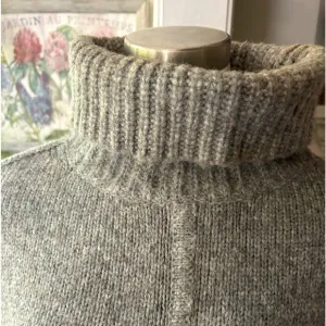 J Crew poncho two pockets cozy and elegant
