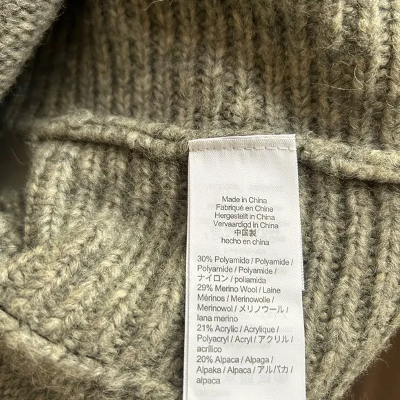 J Crew poncho two pockets cozy and elegant