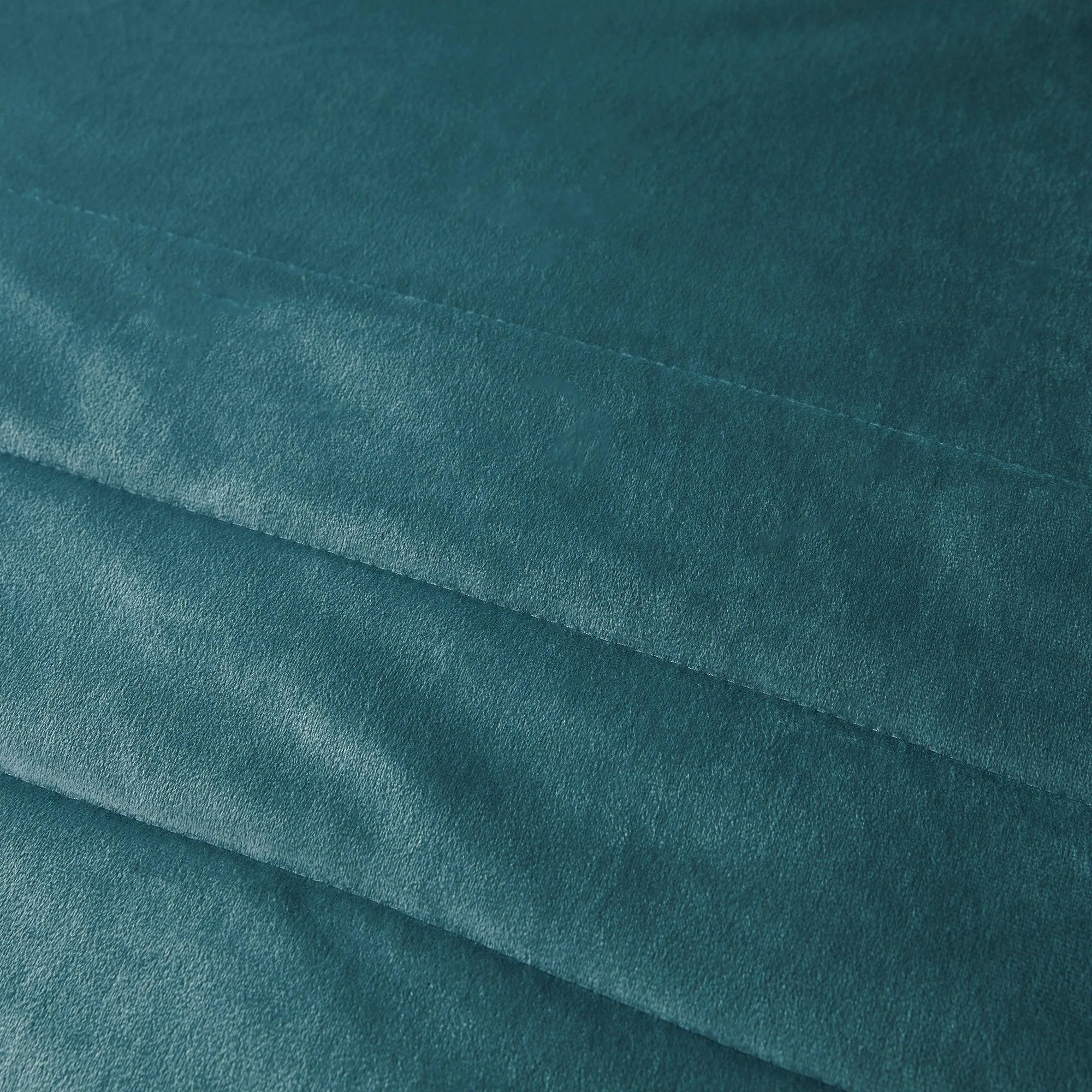 Laurence Llewelyn-Bowen Chic Bedspread - Teal