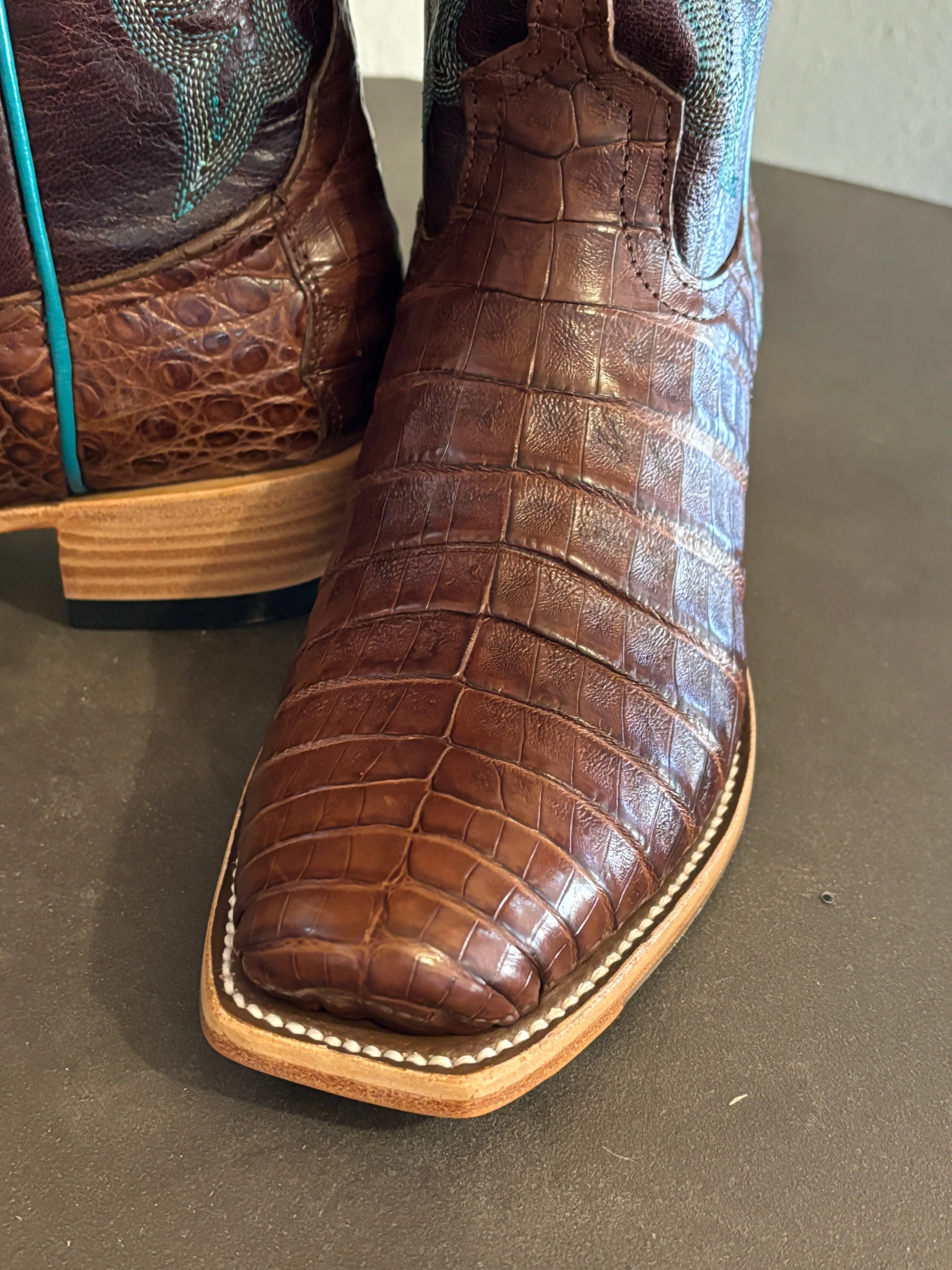 Macie Bean Cigar Pull Up Camin Belly Boots