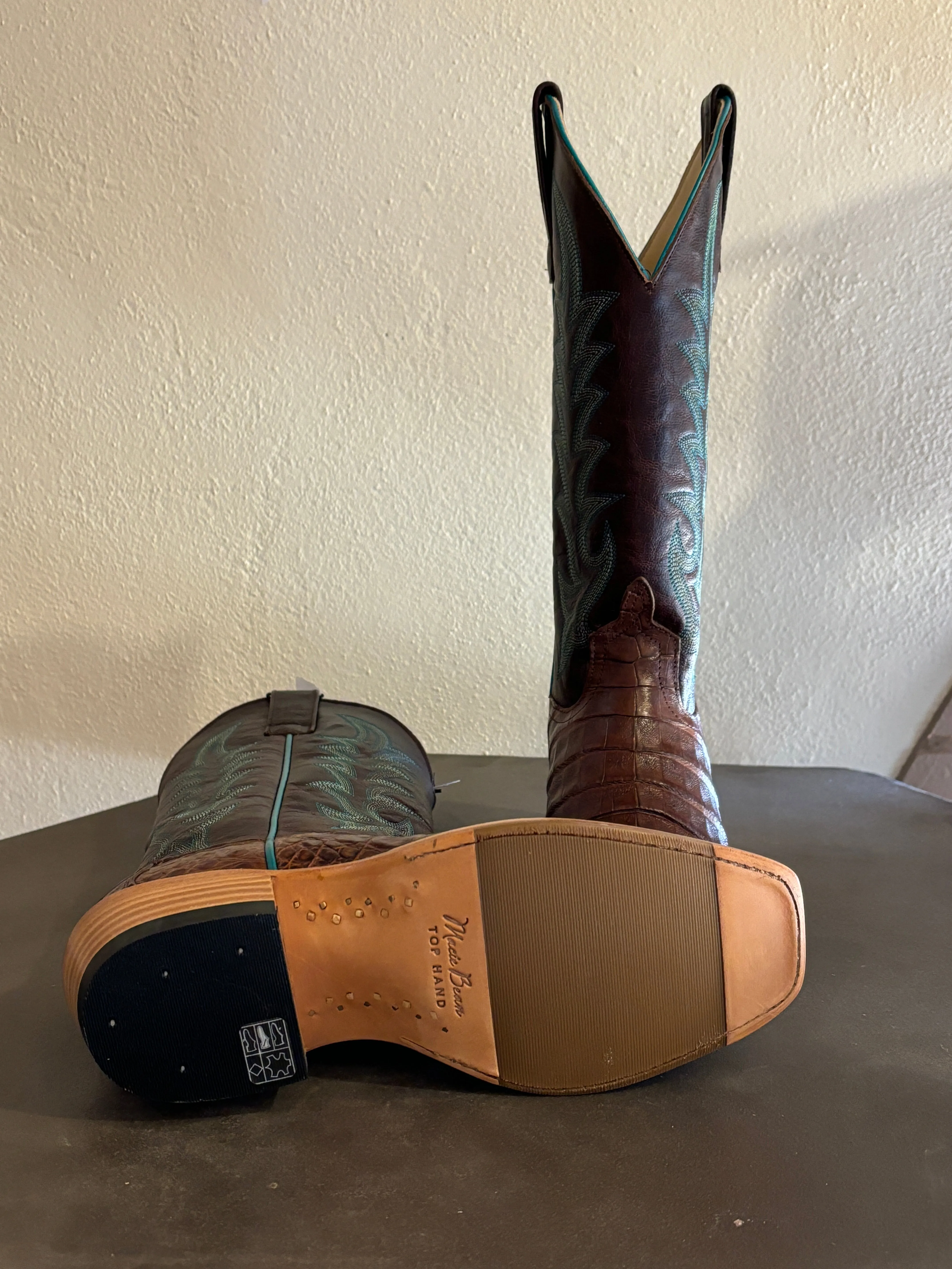 Macie Bean Cigar Pull Up Camin Belly Boots