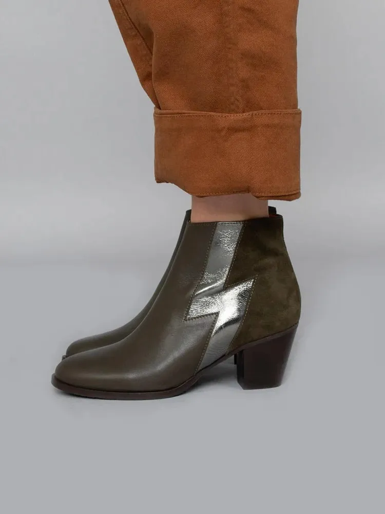 MASH IN KHAKI