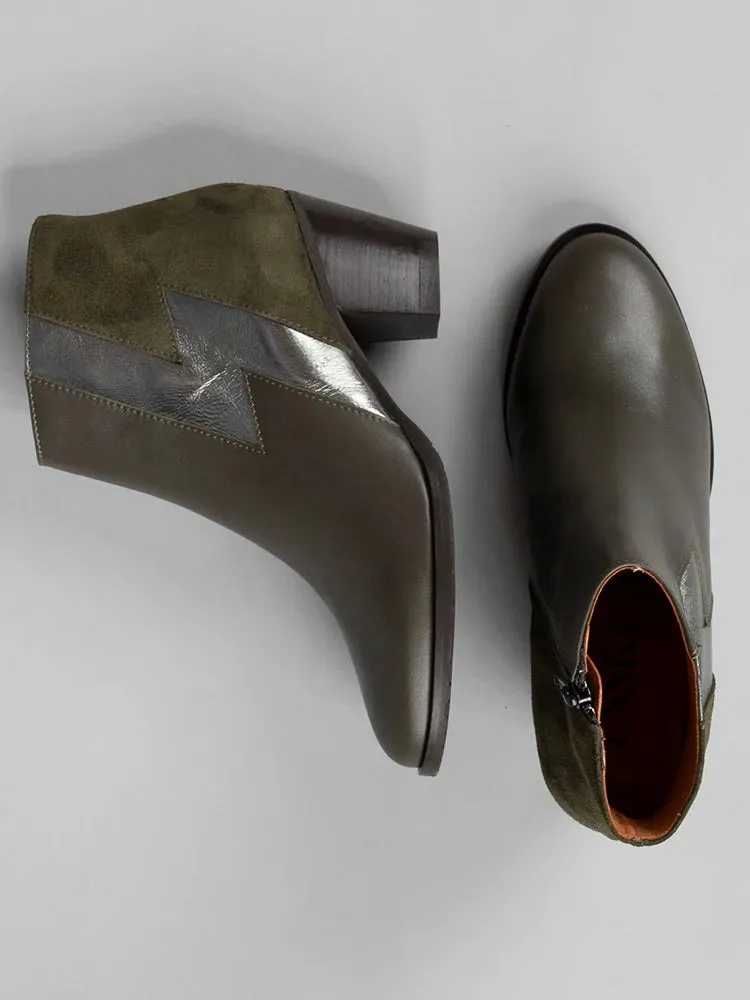 MASH IN KHAKI