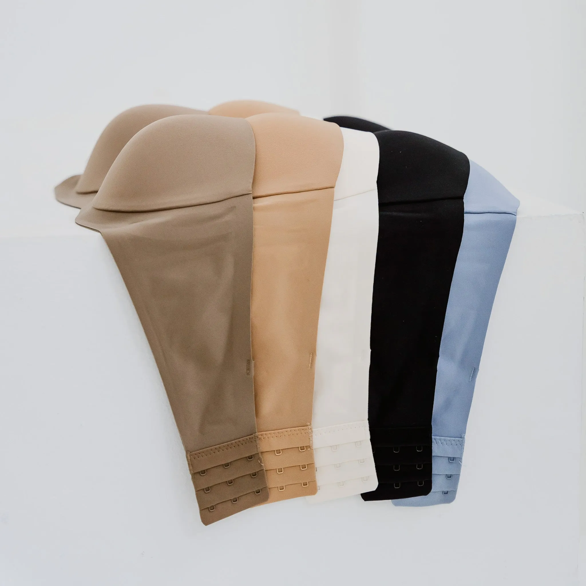 Minimalist Chic! Lightly-Lined Seamless Strapless Wireless Bra in Black