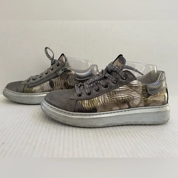 Naturino Girls Quarter Zip Sneakers - Leather Size 37 EU Size 5 US
