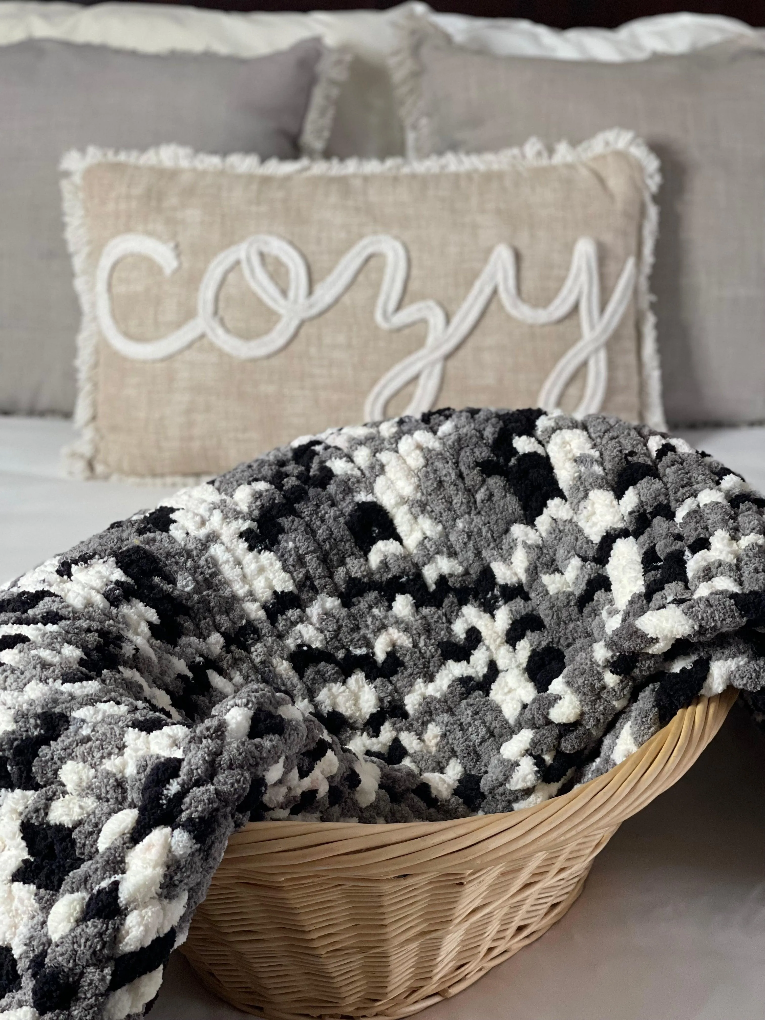 Pebble Beach Cozy Throw