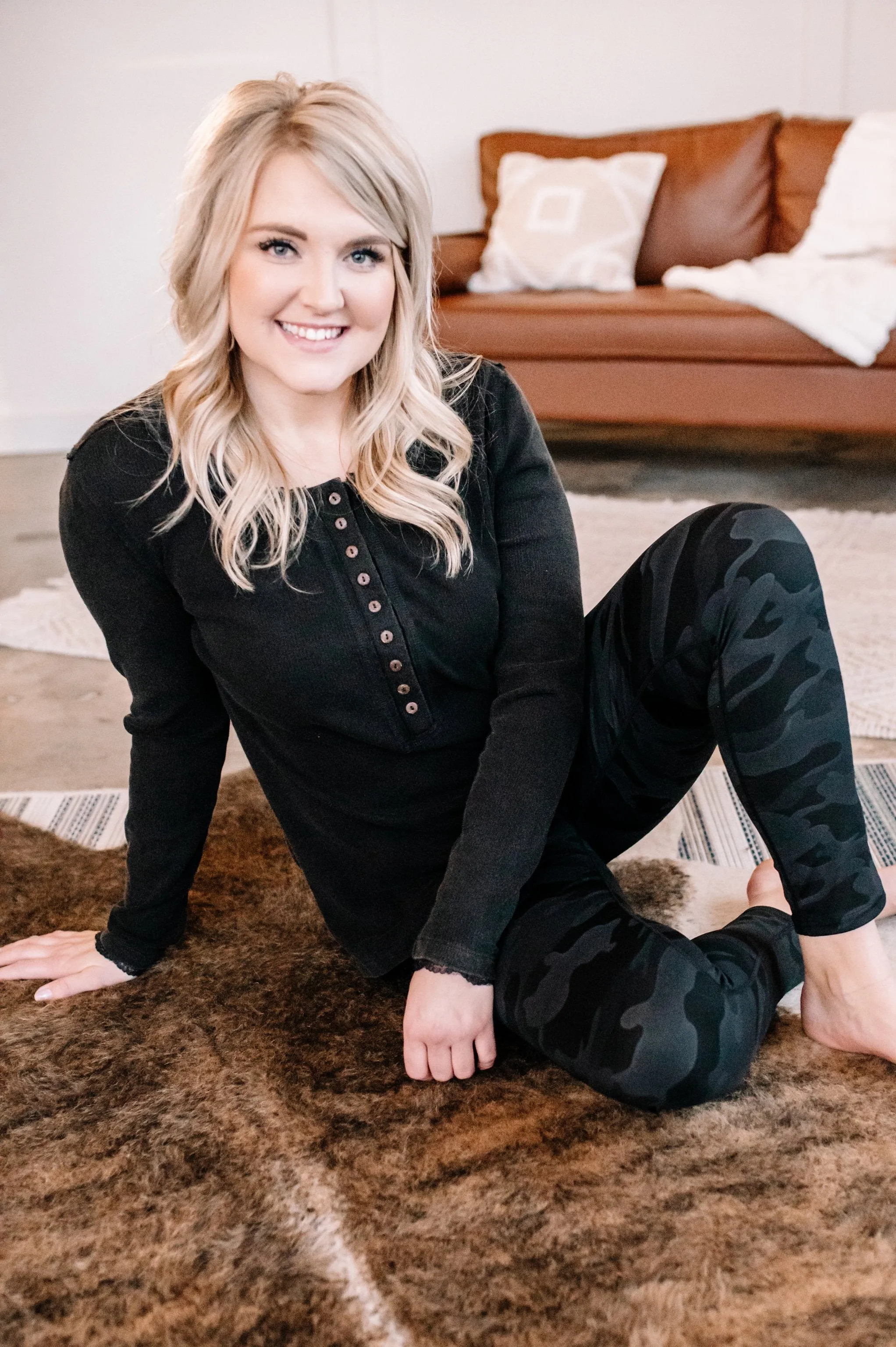 Race You For It Side Striped Camo Leggings_