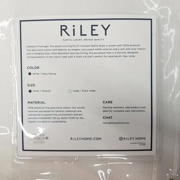 Riley Luxury Hooded Waffle Robe - White - Unisex - Size Small
