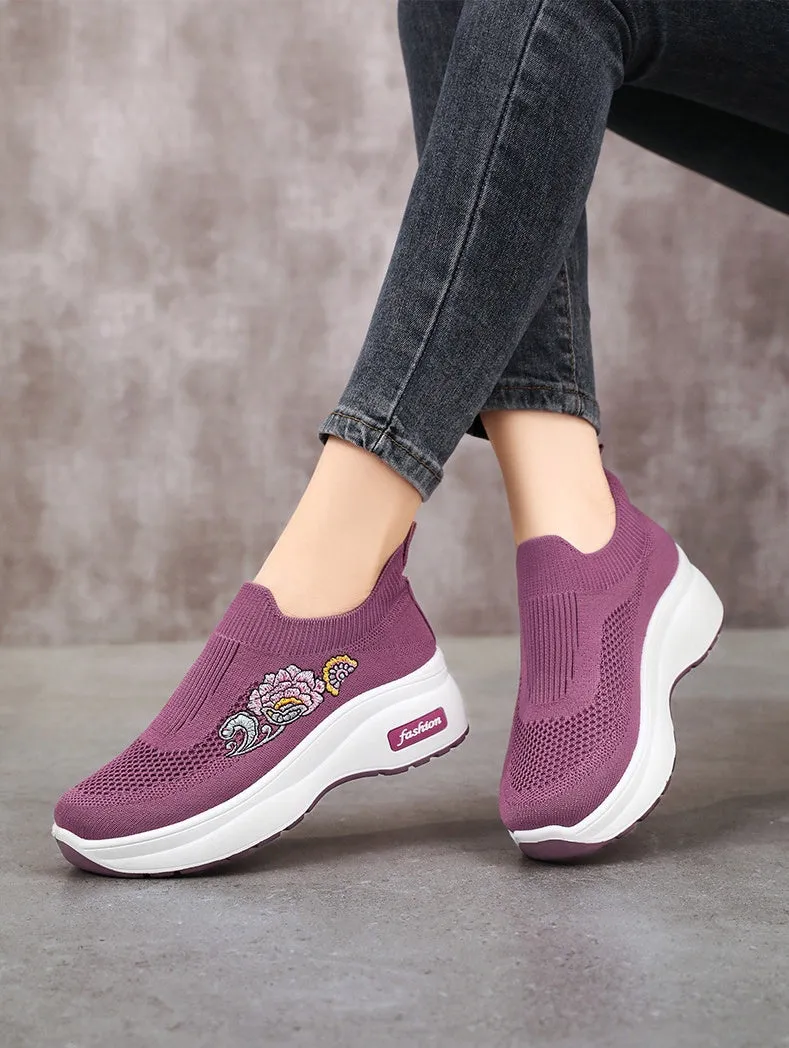 Soft and Supportive Lightweight Slip-On Sneakers for Casual Outdoor Use