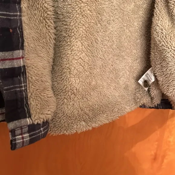 Super warm cozy Weatherproof flannel jacket with faux fur lining