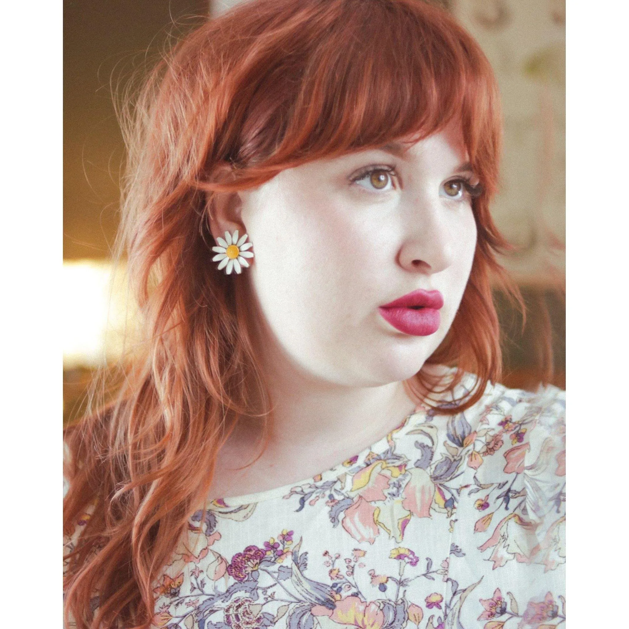 Vintage Accessocraft NYC White and Yellow Daisy Earrings
