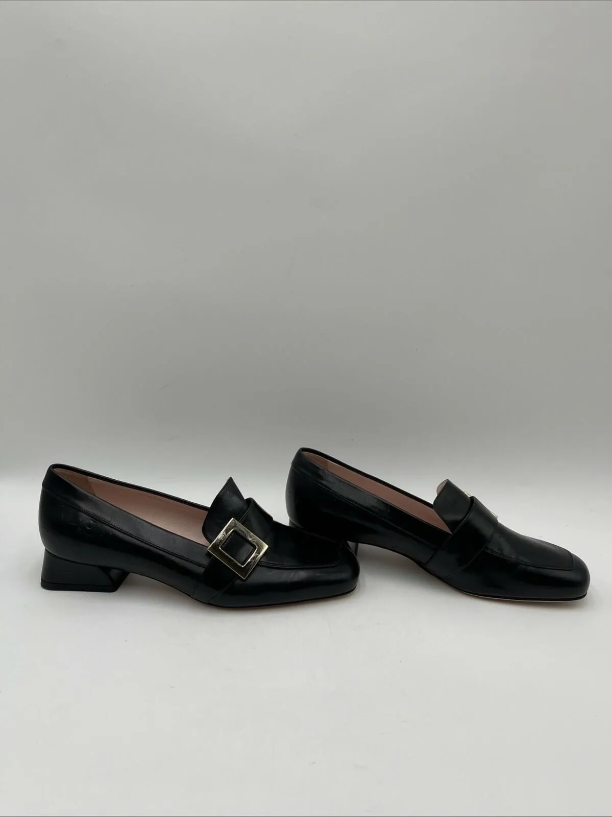 Women’s Roger Vivier Mini Leather Loafers Black Size 36.5 - Very Good